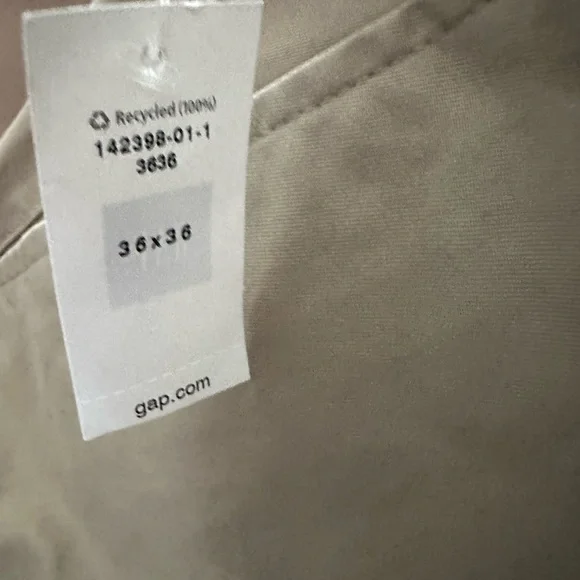 NWT Gap men chino pants slim fit 36 x 36 - Picture 3 of 5